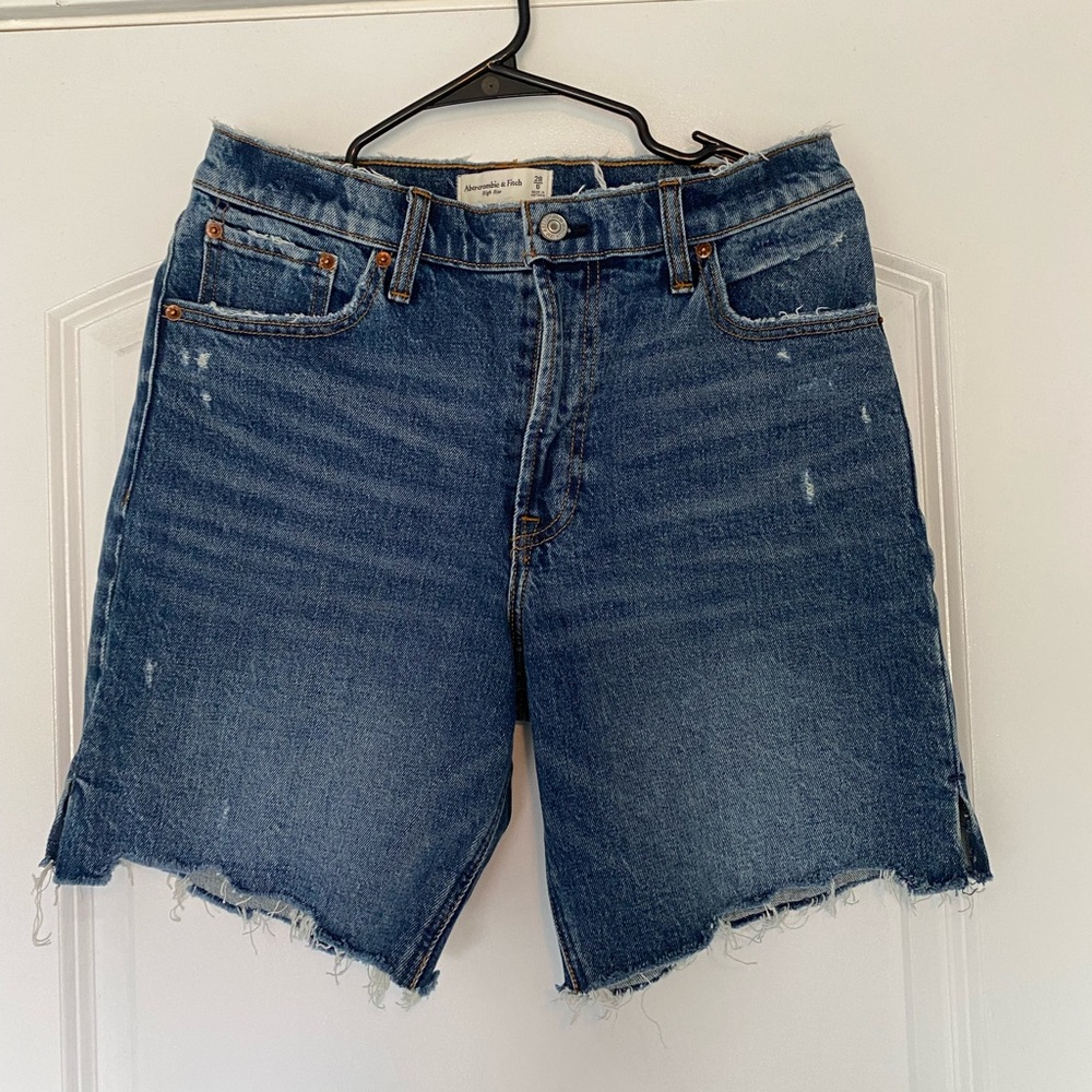 NEED TO SELL ASAP!!! Abercrombie and fitch